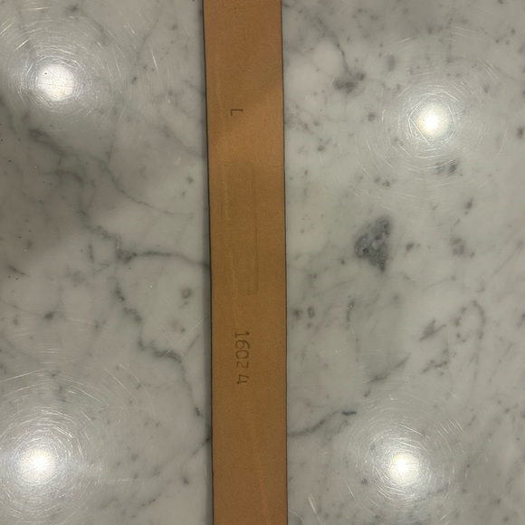 Women’s Carlisle size Large 1”skin belt. 37” length. lizard/snake grey tone - Picture 4 of 8